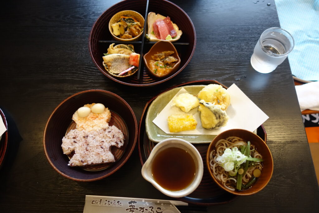 シャコちゃん縄文弁当